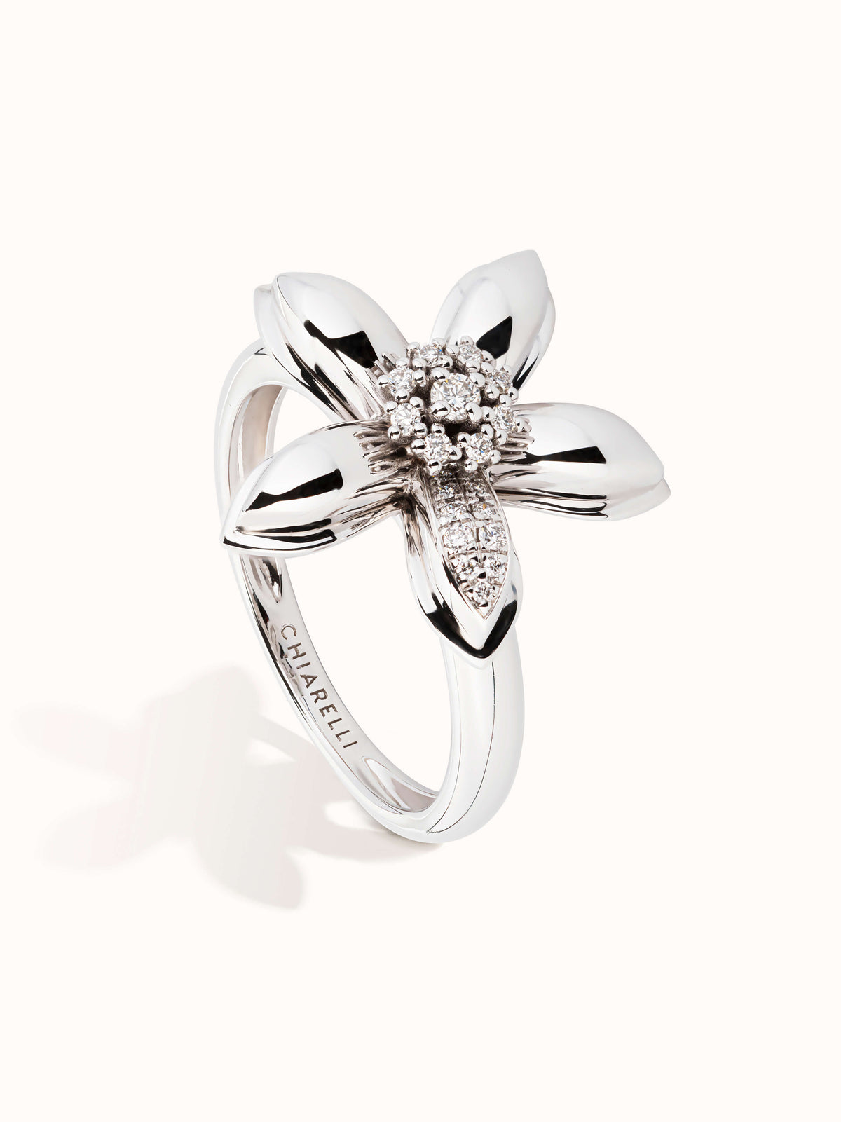 Amalfi 18Kt White Gold Single Flower Ring