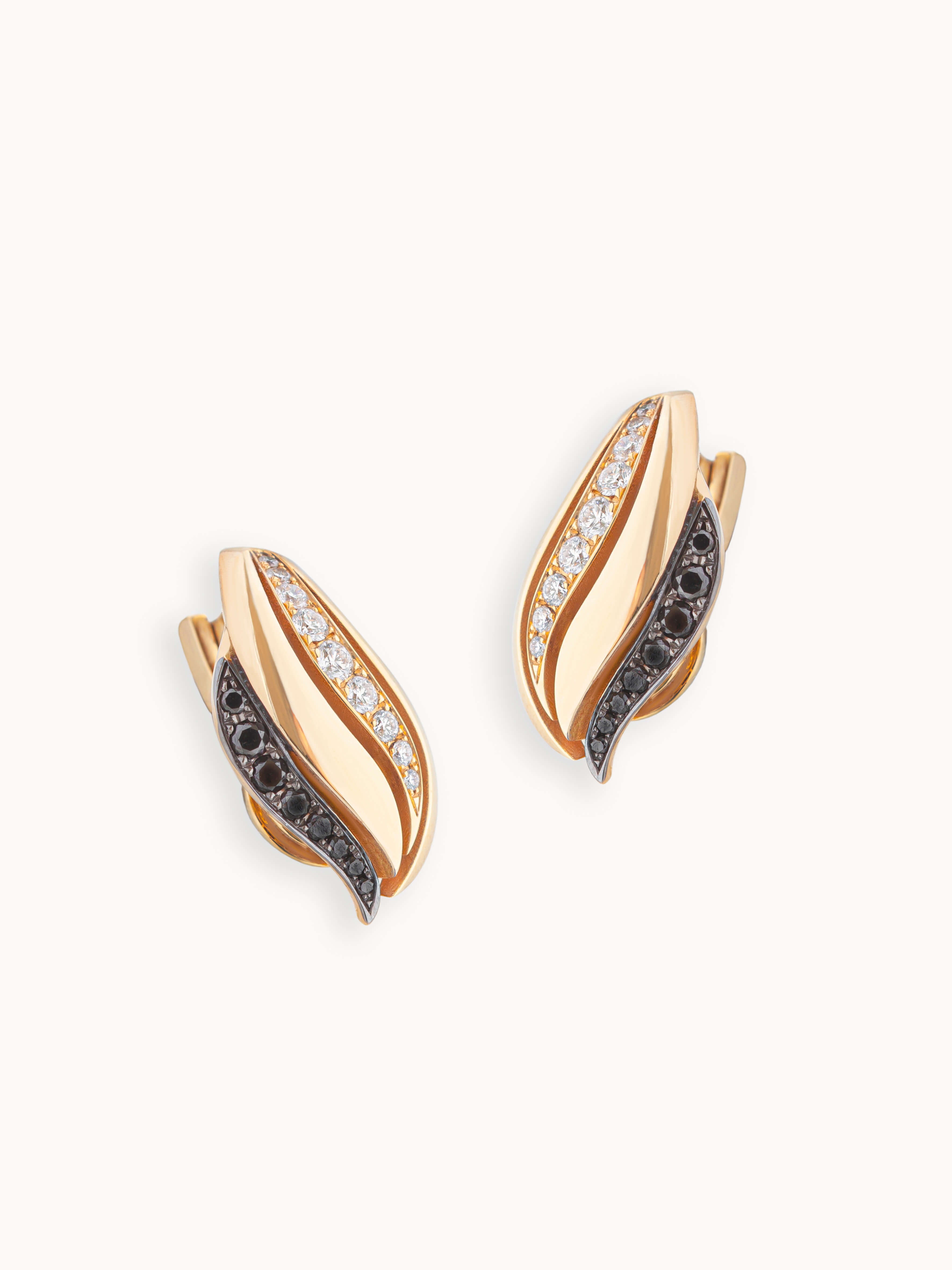 Istinto 18K Yellow Gold Lobe Earrings With White and Black Diamonds